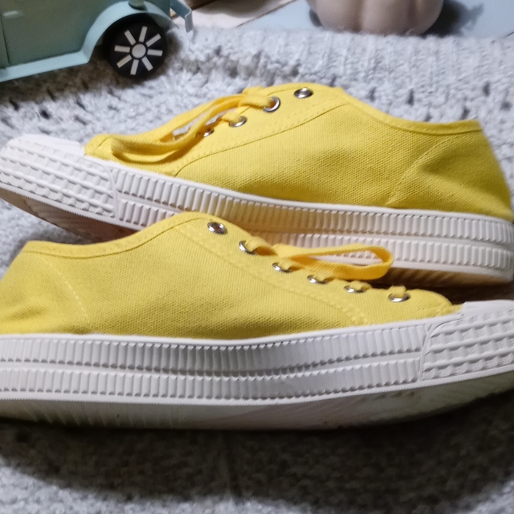 Anthropologie Bright yellow sneakers Size 39 sml - Picture 5 of 8